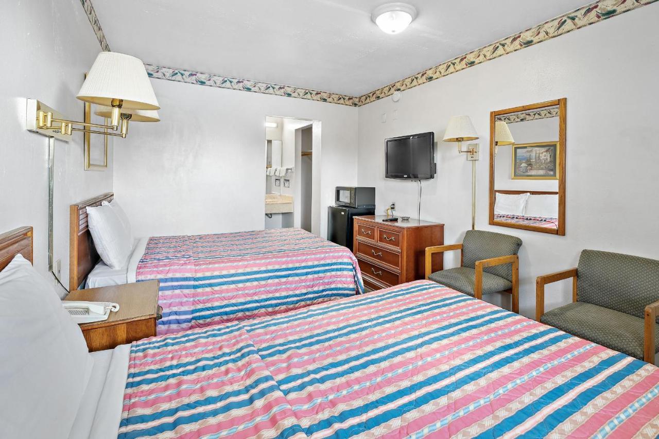 Friendship Hotel